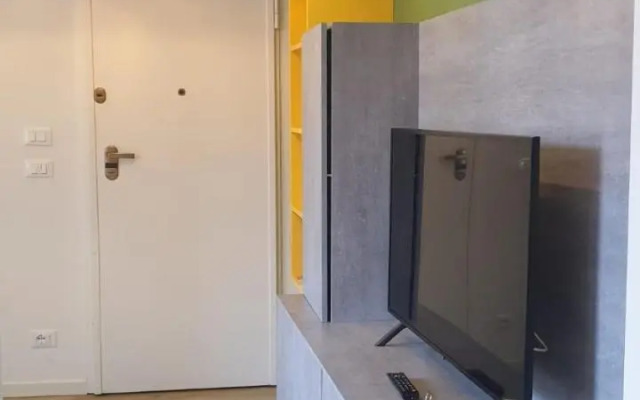 Snc1018 Modern Boutique Apartment