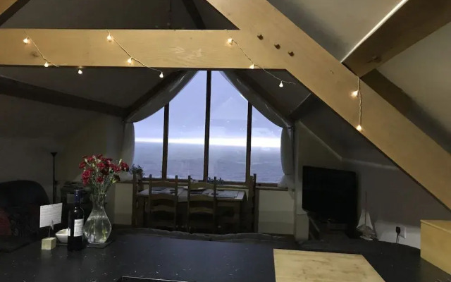 Ceilwart Bungalow