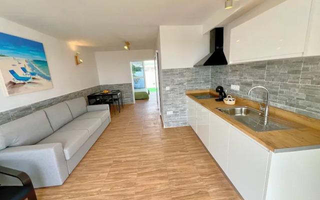 Sea View Bungalow with Communal Pool