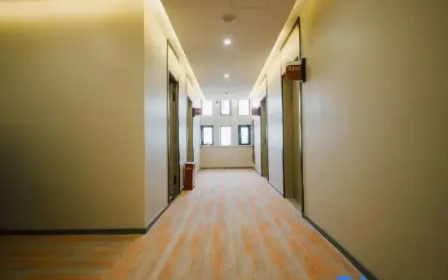 Shankee Hotel (Dunhuang Longdesheng Market)