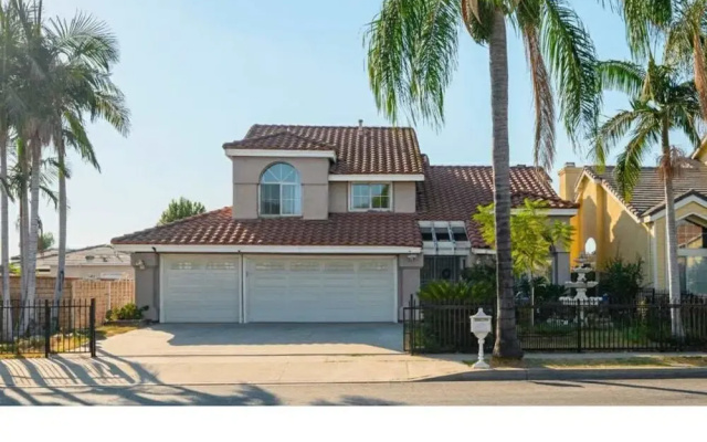 Bright Family Getaway w Garage Prime Socal Location
