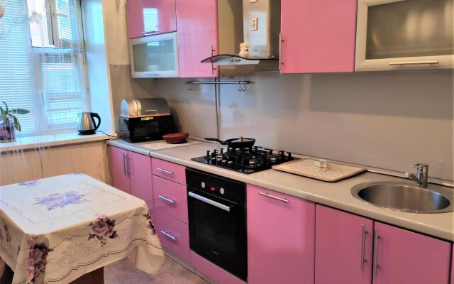 Апартаменты в микрорайоне Мирный 6\3