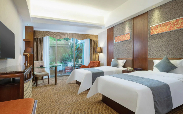The Clipper Hotel