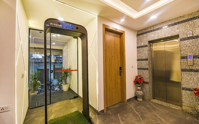 Fabhotel Royal Residency I