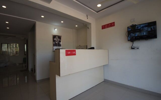 OYO 26467 Sumiran Plaza