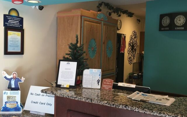 Days Inn & Suites Airport Albuquerque