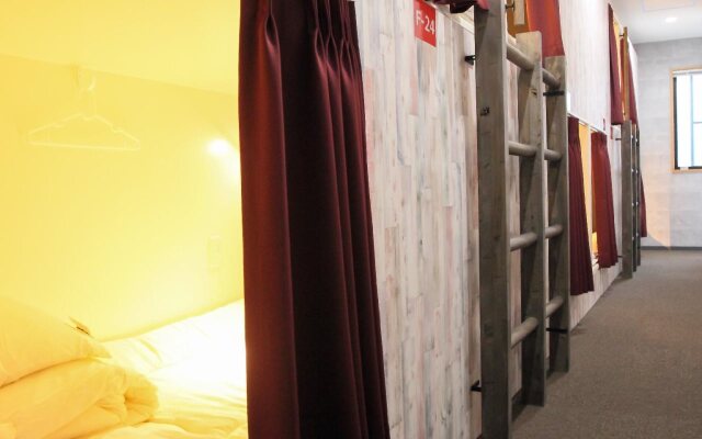Gate 80 - Hostel