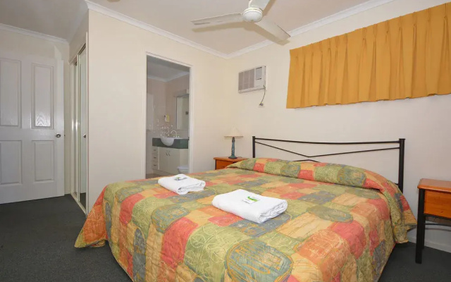Jade Waters Holiday Apartments