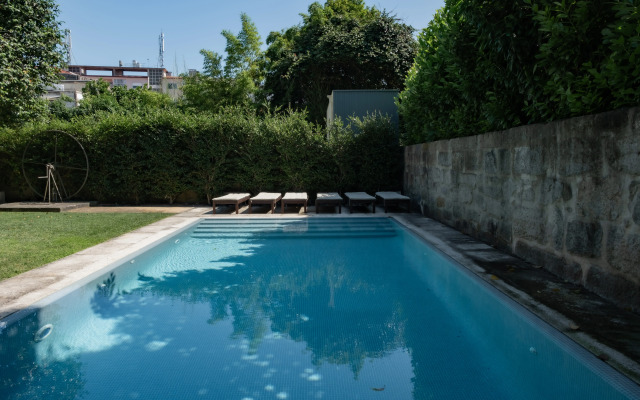 Marques Garden House by Olivia