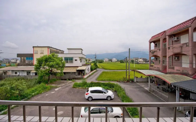Yilan 96 Bnb Old Village Head House