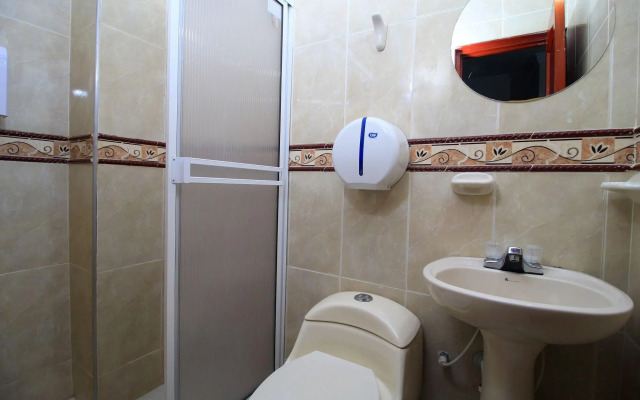 Hotel Rodadero Inn By GEH Suites