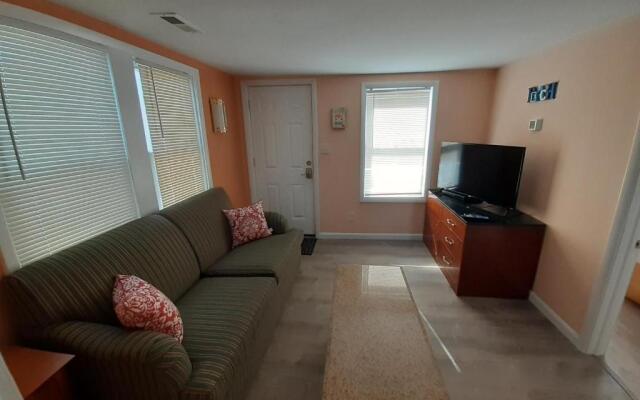 Atlantic Breeze Motel & Apartments