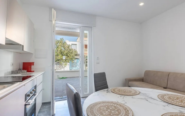 Sole Apartment 1 - Central Marina With Modern Furnishings