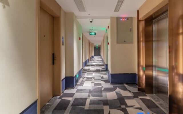 Shanghai Songjiang Sheshan LanOuShangPin Hotel