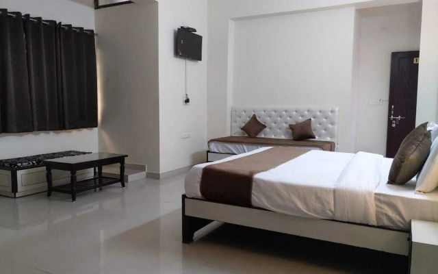 Hotel Lotus Inn