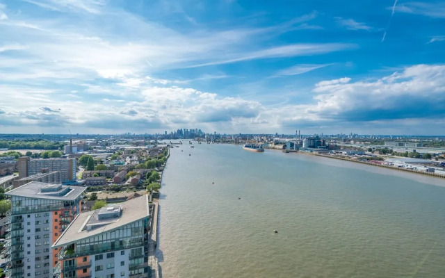 Skyvillion-apartments Near River Thames Excel & O2 Woolwich