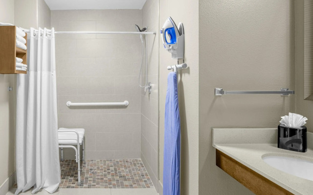 Staybridge Suites Chattanooga at Hamilton Place by IHG