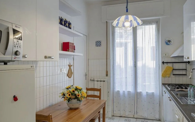 Homey Seaview Apartment