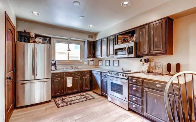 The Cedars Condominiums