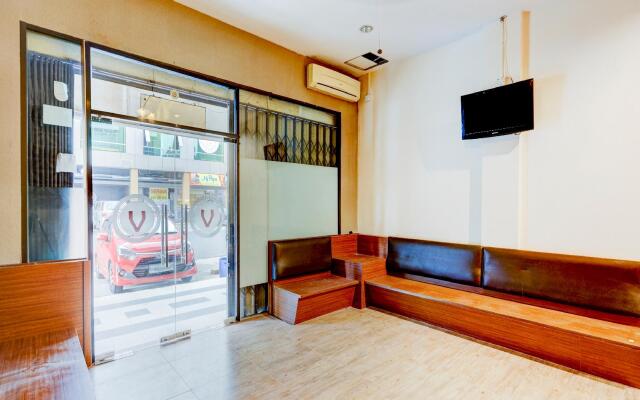 OYO 90351 Hotel Five Star 1