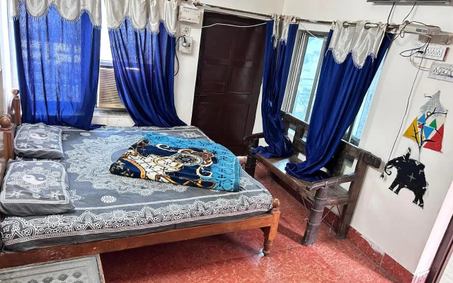 Priya Guest House