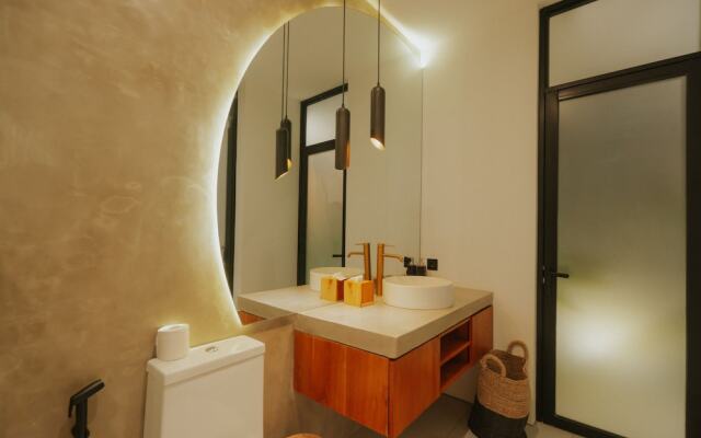 Baliwood Residence Villas by BREIG