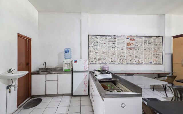 OYO 93433 Bunk Bed Bali