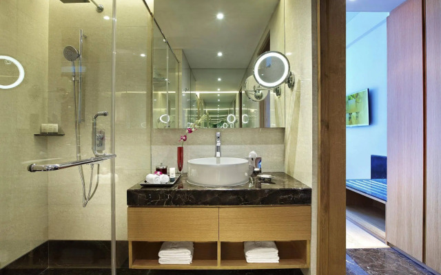 Vivanta Chennai IT Expressway