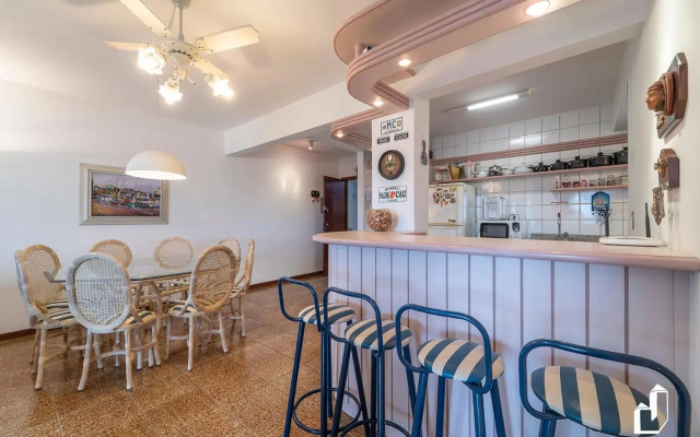 Apartamento com 02 dormitórios