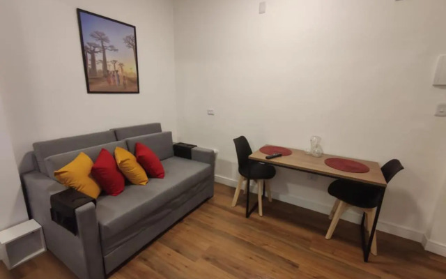 Vem pro Arouche/República -Studio- 4 min do Metrô