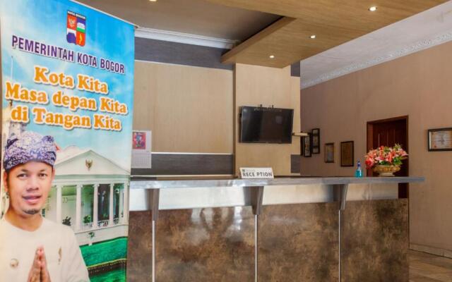 SPOT ON 3858 Elsana Transit Hotel