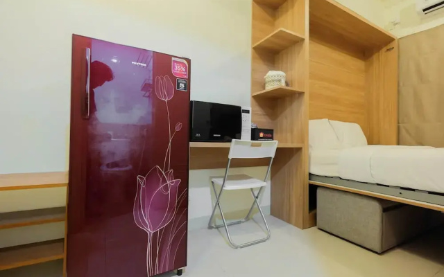 Modern Studio Apartment 27th on Top of Green Pramuka Mall