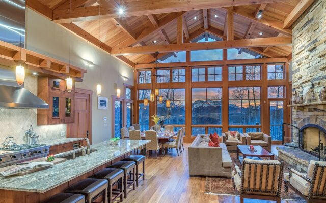 Grand Vista by Exceptional Stays