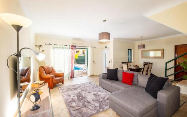 Villa Sequeira - Private Pool - Free WIFI - BY BEDZY