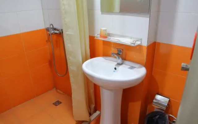 Chaolv 98 Hostel (Shanghai University)