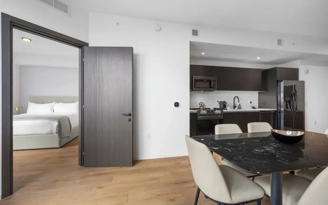 Luxury Studio with Stunning Views & Pool