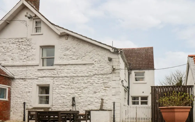 Manor Farmhouse