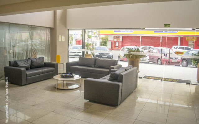 Expresso R1 Hotel
