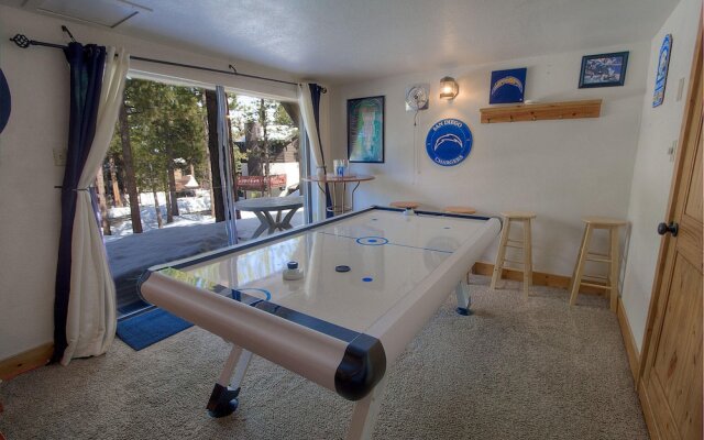 Pinehill Ponderosa by Lake Tahoe Accommodations