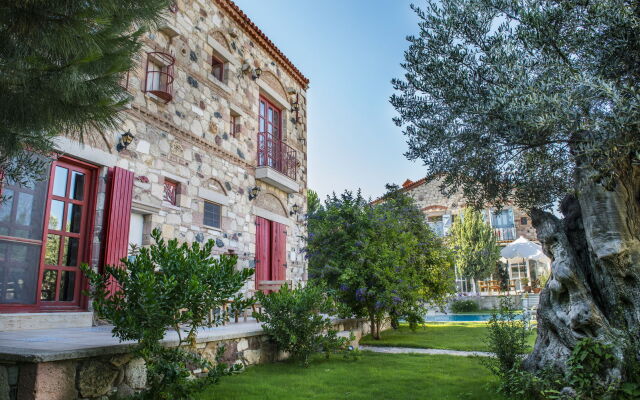 Alacati Zeytin Konak Hotel