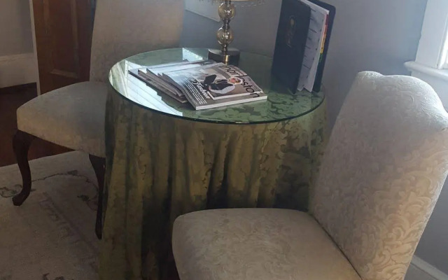 Barksdale House Inn