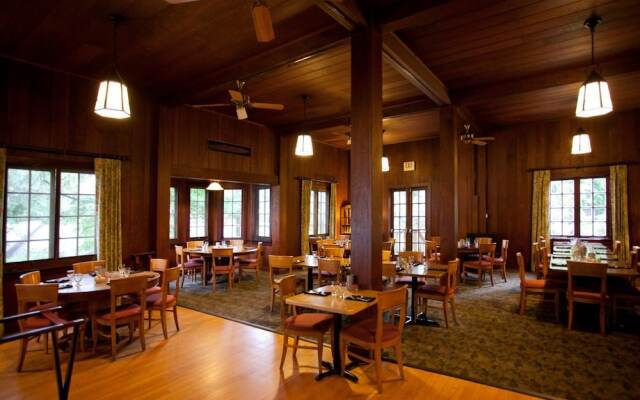 Lake Quinault Lodge