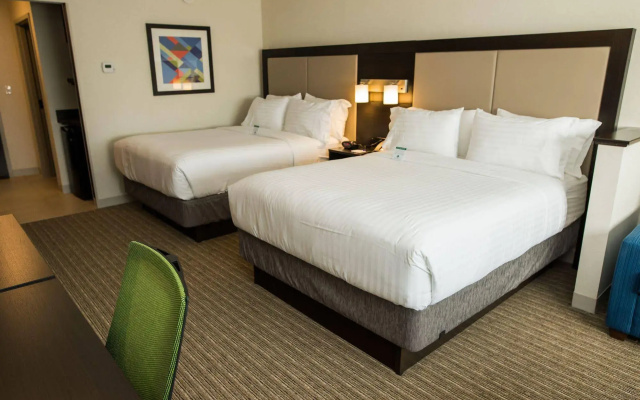 Holiday Inn Express & Suites Marietta by IHG
