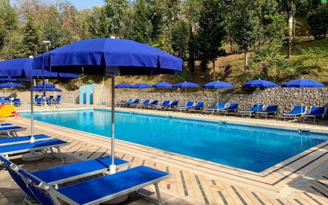 Hostel & Glamping Santa Fortunata