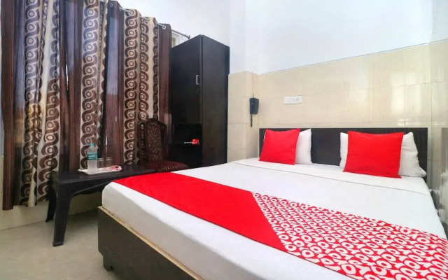OYO 19318 Jn Residency