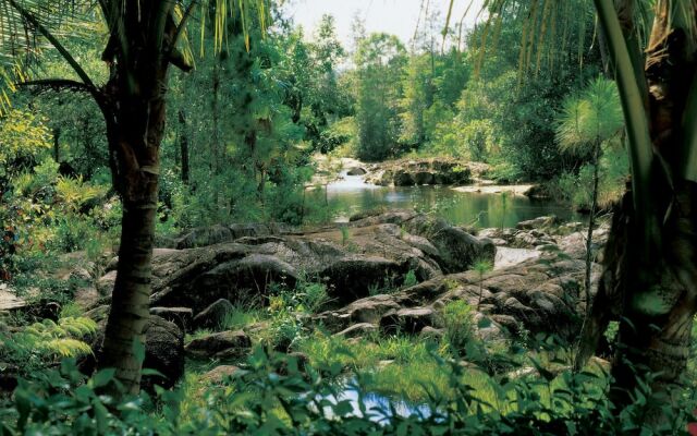 Blancaneaux Lodge by Francis Ford Coppola