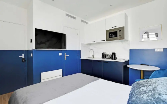 Modern Sutdio for 2 With A/C - Near Montmartre