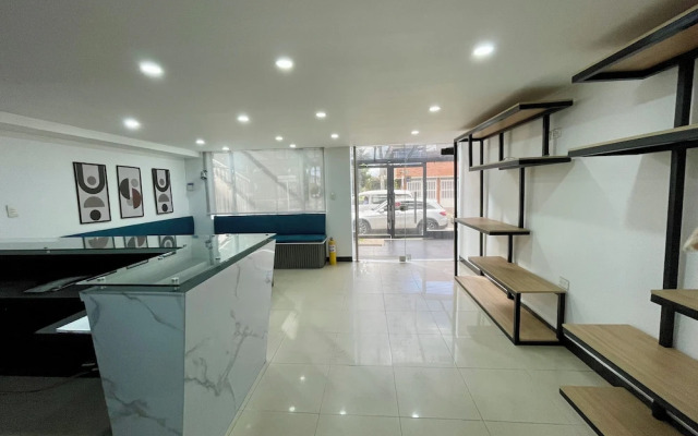 Hotel Embajada 44