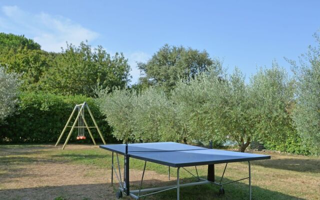 Beautiful Villa in Flaux With Swimming Pool