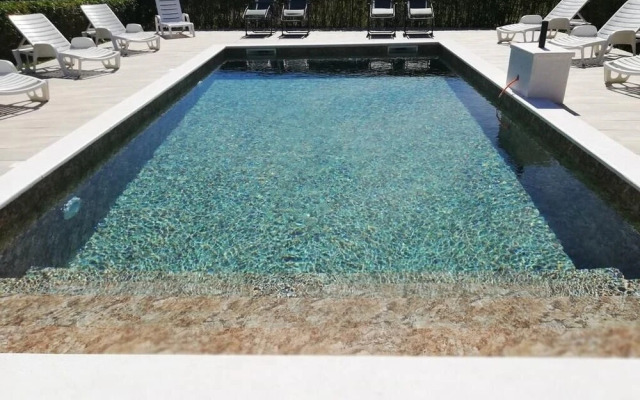 Pool - Swimming Pool and Grill - A1